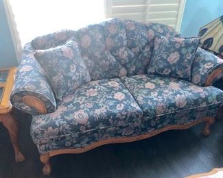 Love seat in GOOD condition. 