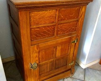 LARGE (about 5' tall) tiger oak icebox, circa 1910, in FAIR condition. 