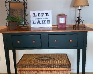 True! Nice side green and cherry side table by
