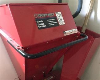 Troy Bilt wood chipper