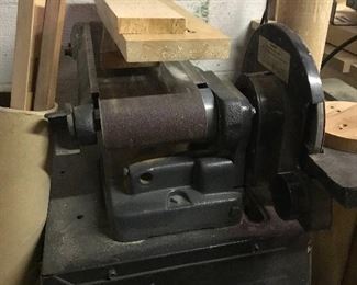 Belt sander