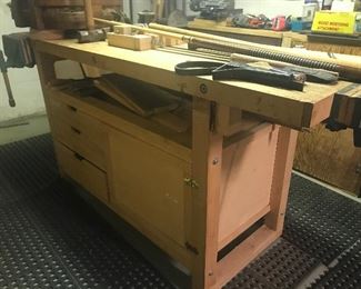 Very nice workbench