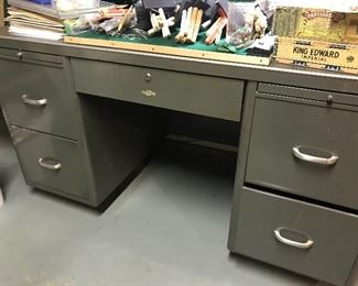 Vintage metal desk by "Art Artists"