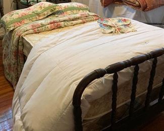 Twin bed 
King down comforter 