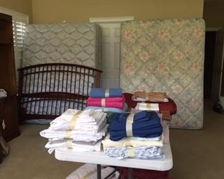 linens, nice guestroom queen beds, bookshelves, comforters