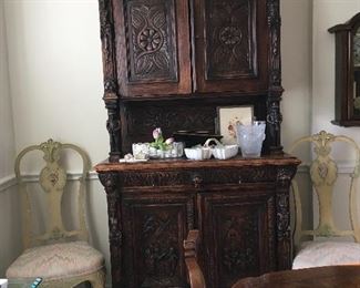 Hunt Cabinet