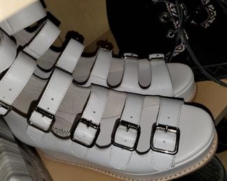 Jeff Campbell Size 6
