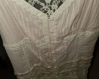 Chloe lace tank