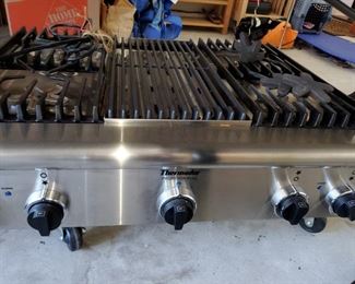 NEW Thermador Range-2003..Retail $4300...36" we are asking $800