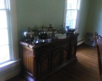 Dining room server