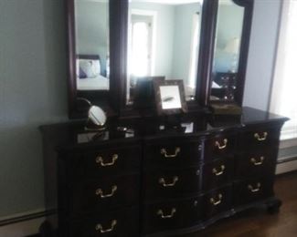 Thomasville triple mahogany dresser and mirror