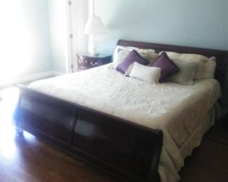 THomasville King size Mahogany sleigh bed