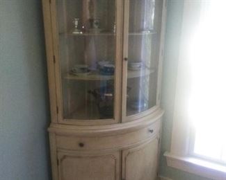 Mid century corner china cabinet (1 of 2)