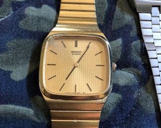 Seiko quartz man's watch.