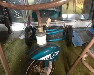 Ball bearing tricycle 