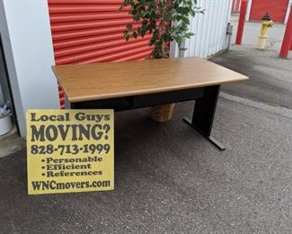 Sturdy and functioning computer table or work table.