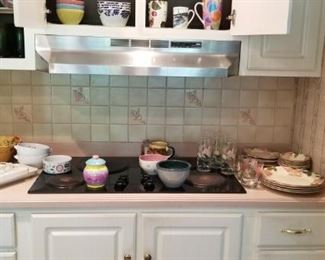 tons of kitchen items