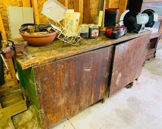 Work bench