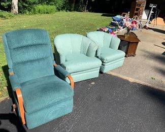 recliner and nice Lazyboy chairs