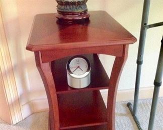 End Table w/3 Shelves