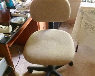 Very Nice Adjustable Office/desk  Chair