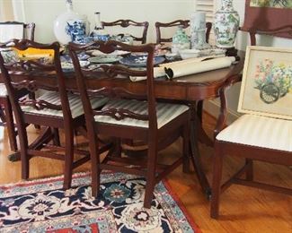 Fine Mahogany Dining Room Table, 3 leaves, 6 chairs and pads