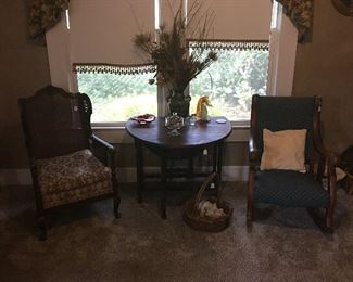 Upholstered chairs and Side table