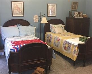 Pair of Vintage Twin Beds