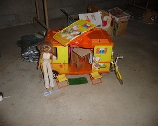 Barbie Mattel Country Camper Van /bike and doll