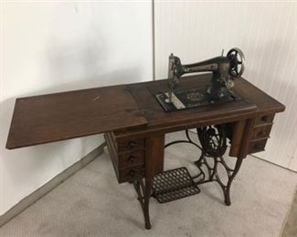 vintage singer sewing machine