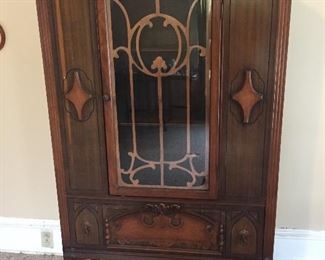 Vintage Art Deco China Cabinet