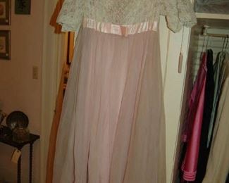 Vintage peignoir set