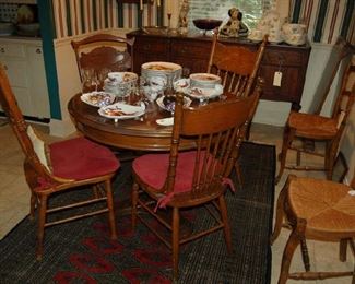 Round country dining set