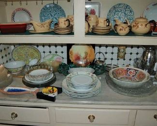 Ceramic dinnerware