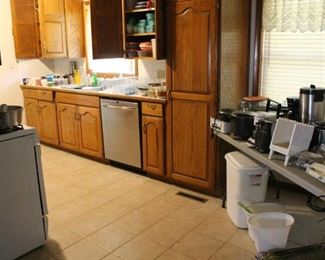 Kitchen from the other direction.  Appliances are all for sale  (don't forget to bring your tools).
