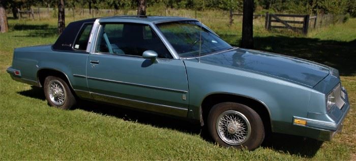 1986 Oldsmobile Cutlass Supreme.  Engine is 307 cubic inches.  Has wire wheel, moon roof, new tires, new paint and new headliner.  Carpet is in great shape.  Nice classic that runs well.