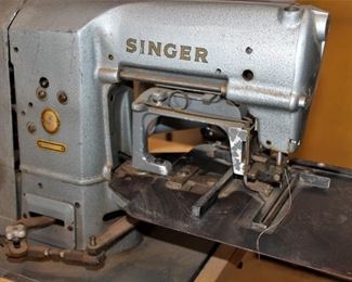 Singer Upholstery Machine