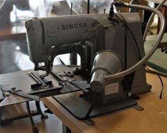 Singer Upholstery Machine
