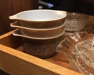 Now there some vintage Pyrex