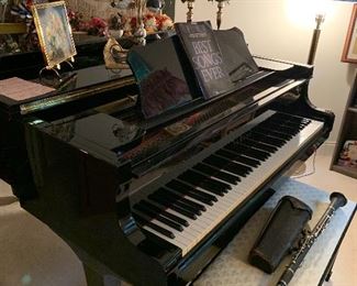 Yamaha Baby Grand