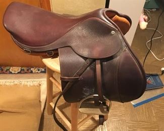Gladstone adult horse saddle