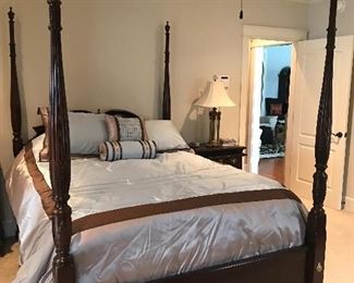 Kincaid, Queen Rice Bed, solid mahogany. Excellent Condition. Includes Headboard, Footboard and side rails. Mattress and box spring not included. $600