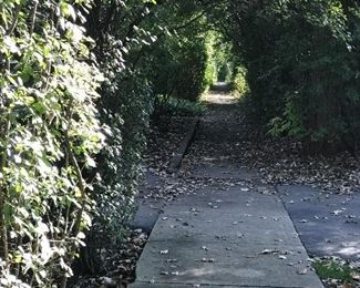This is the entrance to our large format home. We love places like this.