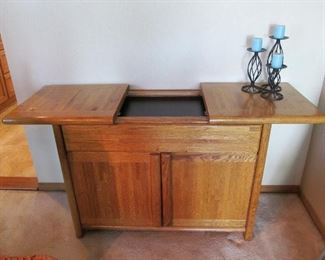 Let's Entertain with this quality oak buffet!