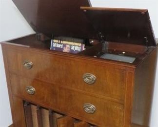 Cape Hart Record and Radio Player (works)