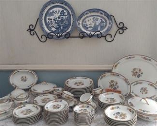 Haviland, Amiens Set of China, Blue Willow