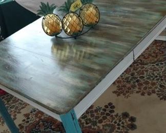 Painted Vintage Kitchen Table ( has 1- leaf )