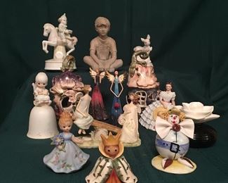 Figurines
