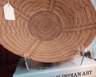 EXQUISITE NAVAJO BASKET