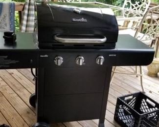 CharBroil grill - great shape